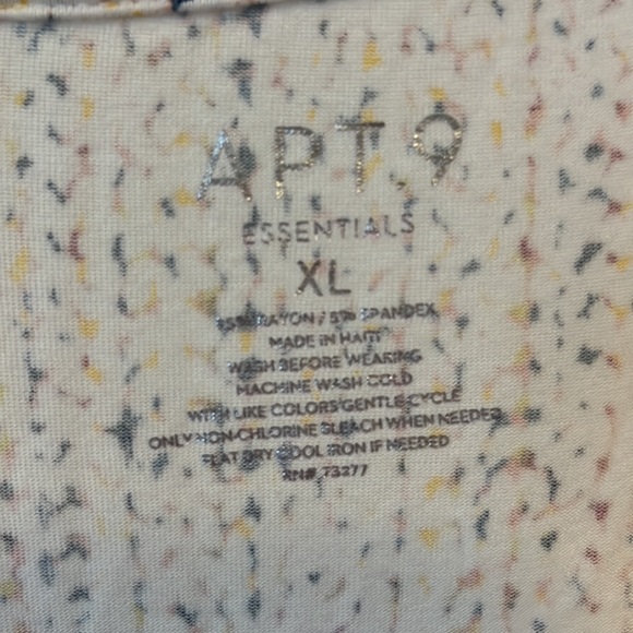 Apt 9 Essentials Tee XL - Picture 3 of 5
